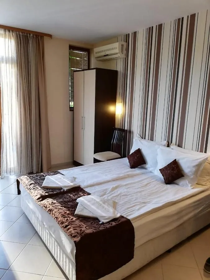 Studio In Laguna Beach Resort Süzebolu